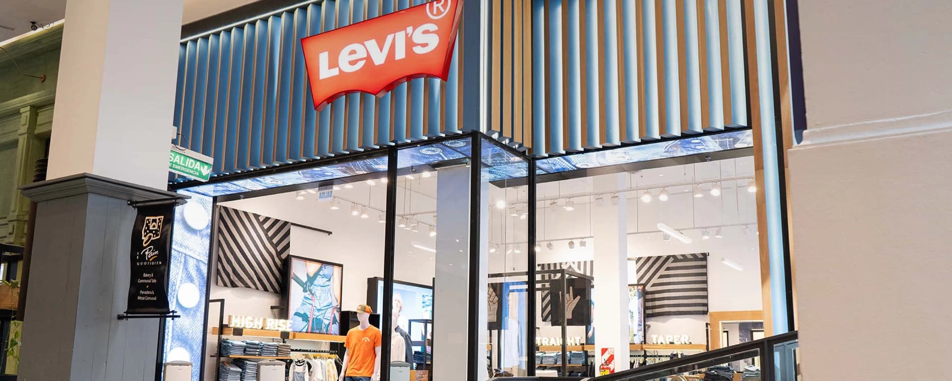 Levi's El Solar Shopping