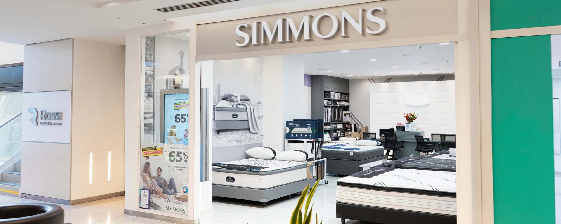 Simmons El Solar Shopping
