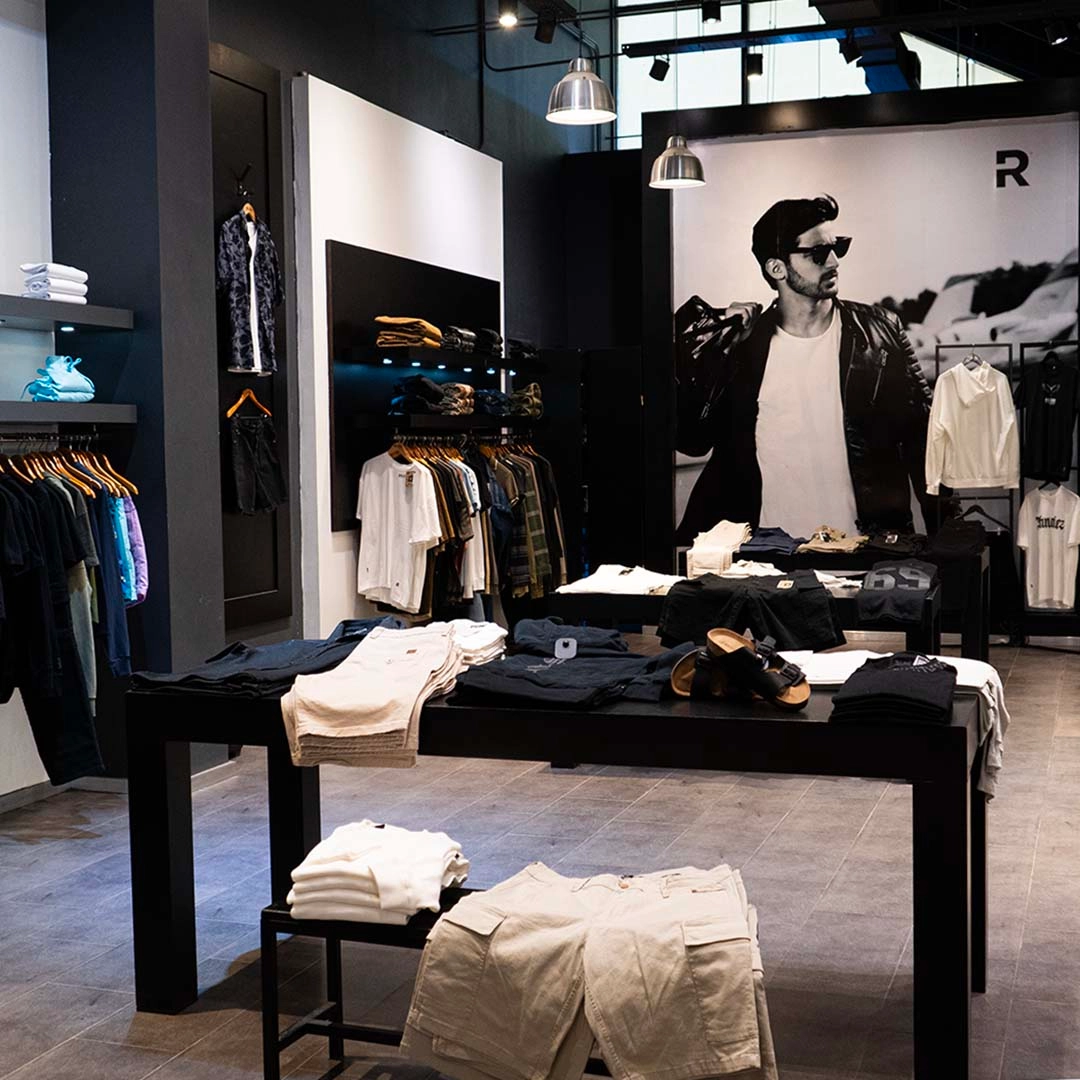 Encontra Rever Pass  en nuestro centro comercial